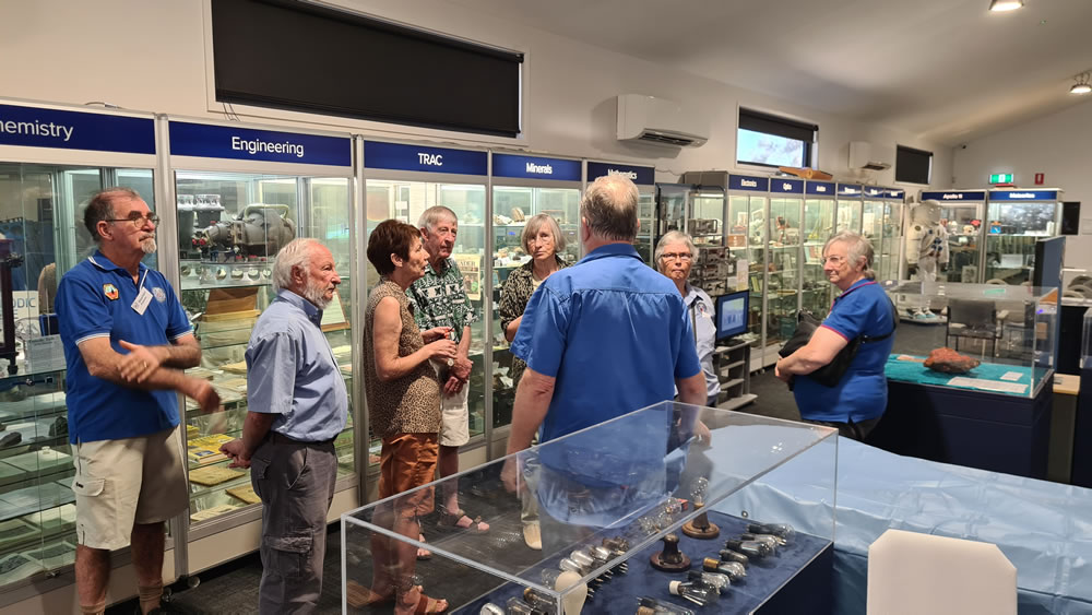 Sidepanel Image Sidepanel Image